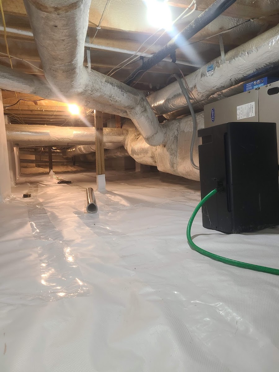 Hixon HVAC maintenance work in a Dacula-area crawlspace