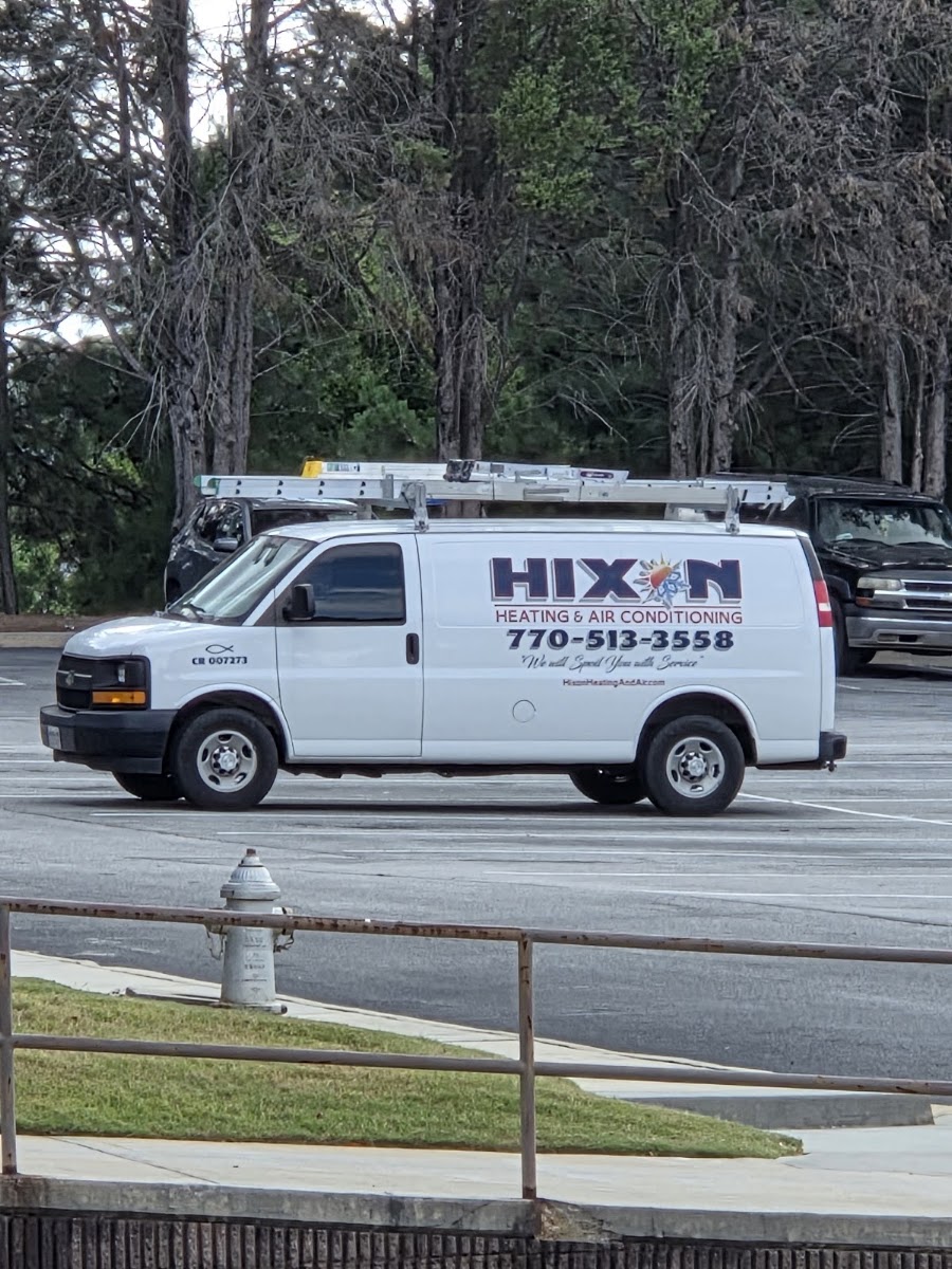 A Hixon service van arriving for an HVAC service call near Dacula